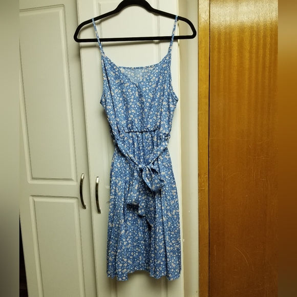 🍭Unbranded floral pleated midi v neck tank dress with adjustable straps - Picture 1 of 8